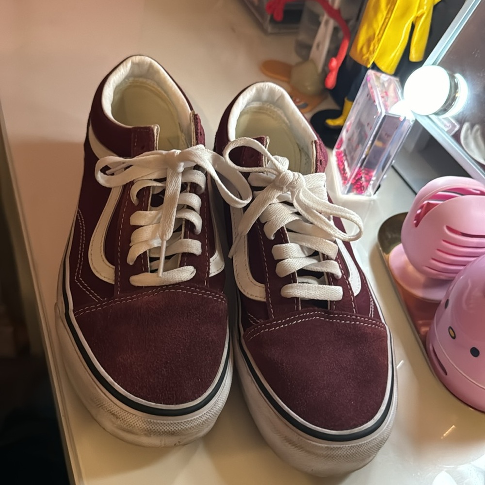 Vans - Picture 3 of 3